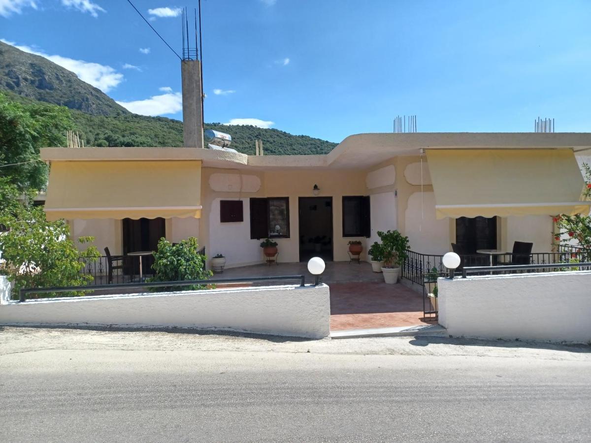 Appartamento Tsanis Parga Esterno foto