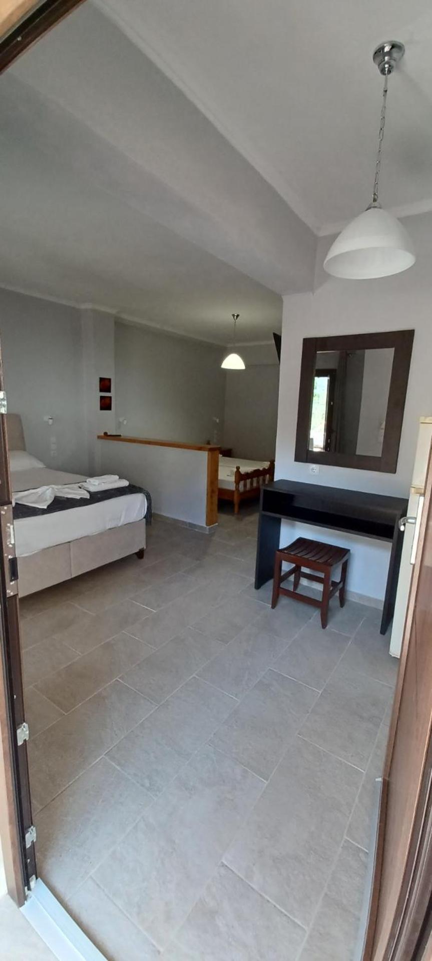 Appartamento Tsanis Parga Esterno foto