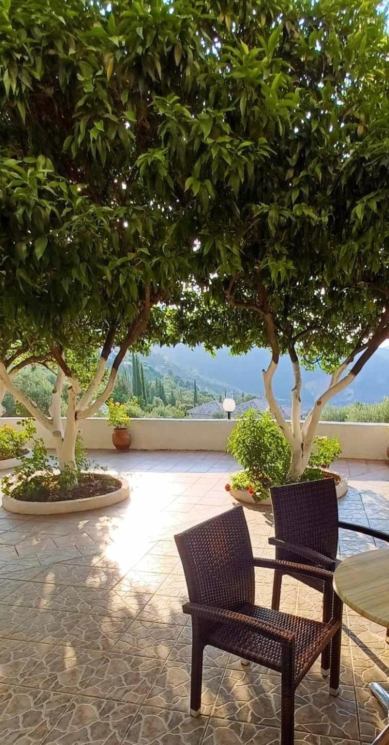 Appartamento Tsanis Parga Esterno foto