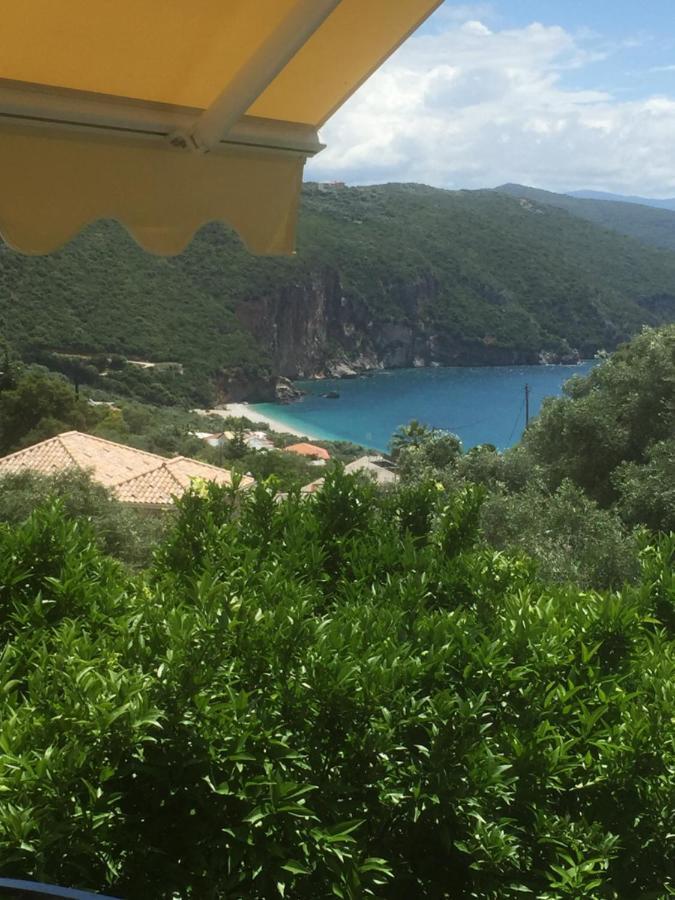 Appartamento Tsanis Parga Esterno foto